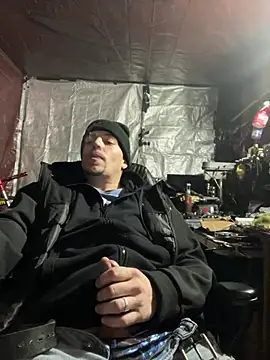 Snapshot of joeycbigcock chatting on February 3, 2025, 1:52 am joeycbigcock online show from February 3, 2025, 1:52 am