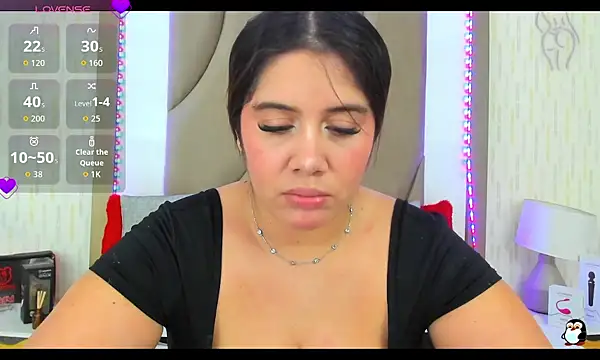 ThyaraJhons online show from October 8, 2025, 12:14 pm