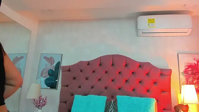 ThyaraJhons online show from April 8, 2026, 11:54 am