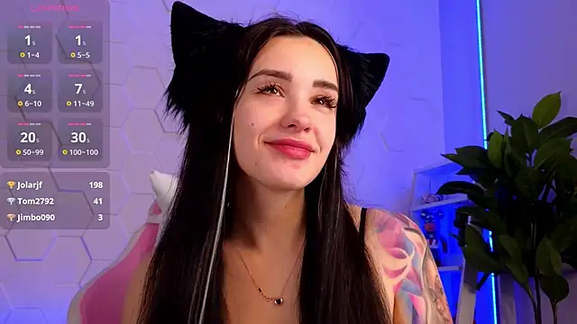 EvaCanton online show from December 6, 2024, 3:22 pm