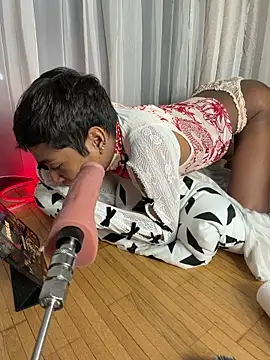 alejo cute online show from April 18, 2026, 7:07 pm