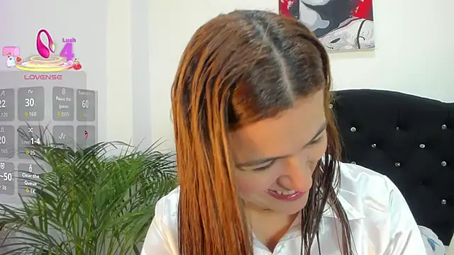 Alexandra Torress online show from June 27, 2026, 12:22 pm
