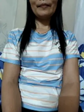 Snapshot of Asian_girl13 chatting on January 6, 2026, 5:33 am Asian girl13 online show from January 6, 2026, 5:33 am