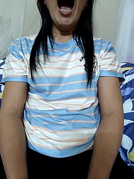 Snapshot of Asian_girl13 chatting on January 6, 2026, 5:38 pm Asian girl13 online show from January 6, 2026, 5:38 pm