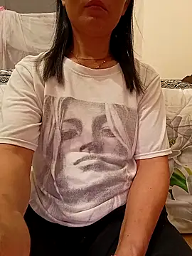 Asian girl13 online show from April 8, 2026, 11:27 pm