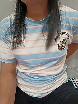 Snapshot of Asian_girl13 chatting on July 14, 2026, 1:39 pm Asian girl13 online show from July 14, 2026, 1:39 pm