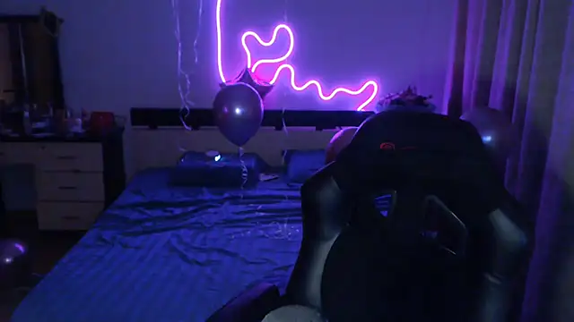 helengilmor online show from September 9, 2025, 3:55 pm