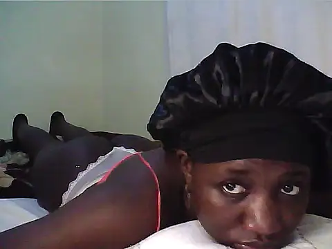 Adaline-Paris online show from March 30, 2026, 6:20 pm