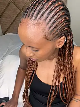 Snapshot of Star_Light2 chatting on December 8, 2024, 12:19 pm Star Light2 online show from December 8, 2024, 12:19 pm