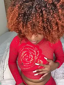 Snapshot of Star_Light2 chatting on January 31, 2025, 3:52 am Star Light2 online show from January 31, 2025, 3:52 am