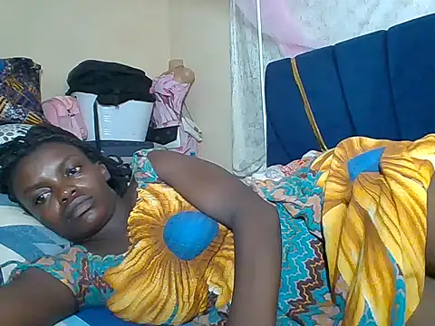 Snapshot of awino001 chatting on November 30, 2025, 11:53 pm awino001 online show from November 30, 2025, 11:53 pm