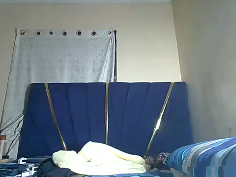 Snapshot of awino001 chatting on January 7, 2026, 9:06 pm awino001 online show from January 7, 2026, 9:06 pm