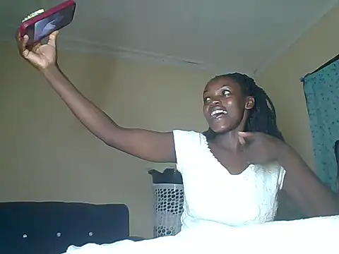 awino001 online show from March 9, 2026, 10:25 pm