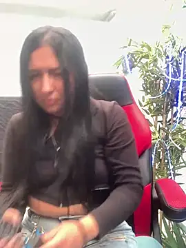 luna asss online show from February 26, 2025, 2:14 pm