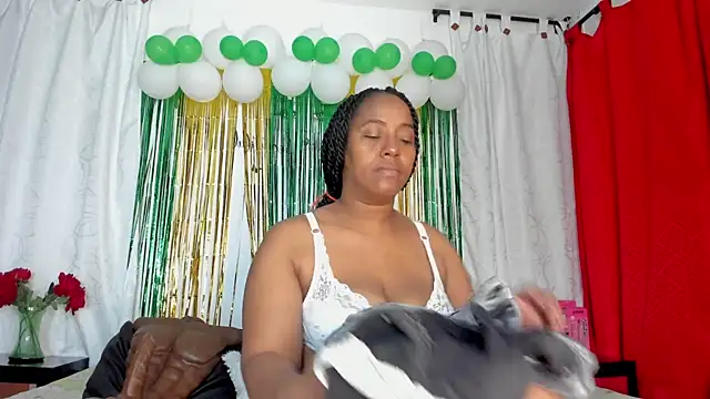 AmbarthSmiith2 online show from March 22, 2025, 12:46 pm