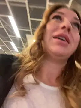 Snapshot of Sweet___Emily chatting on January 24, 2025, 2:51 pm Sweet   Emily online show from January 24, 2025, 2:51 pm