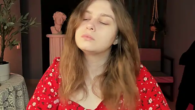 FioraMarmoris online show from November 2, 2025, 5:21 am