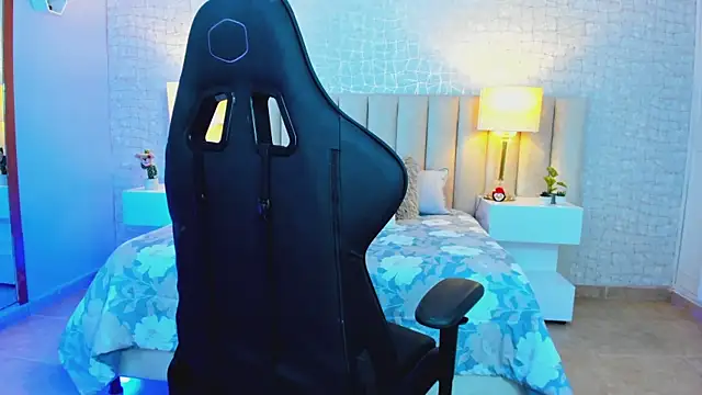 sara parker069 online show from December 11, 2024, 1:26 am