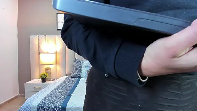 sara parker069 online show from October 9, 2025, 9:40 am