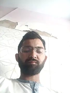 sagarghai07 online show from April 4, 2026, 10:46 am