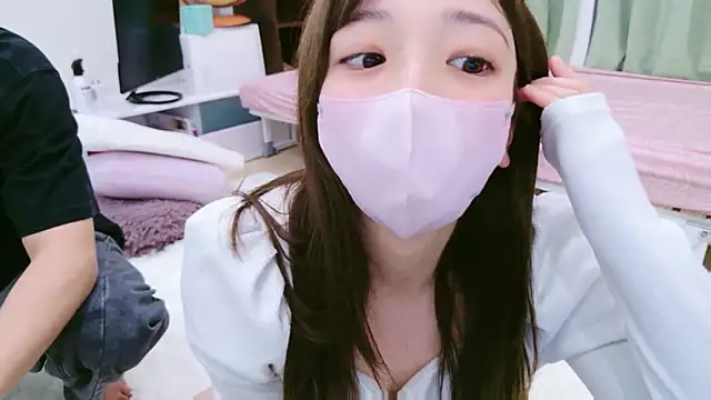 HaruruHappy online show from April 12, 2026, 1:05 pm