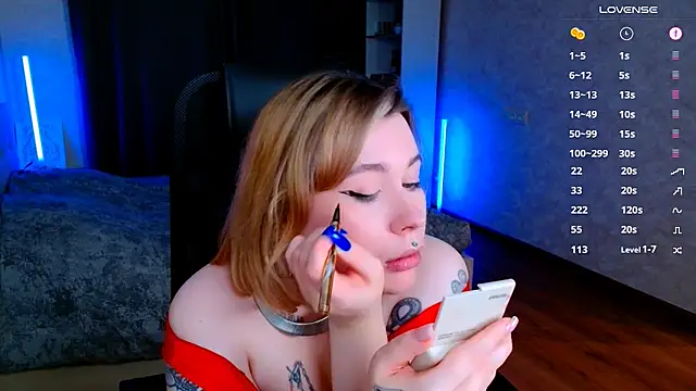 Snapshot of Blueberry-baby chatting on March 8, 2025, 8:35 pm Blueberry-baby online show from March 8, 2025, 8:35 pm