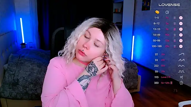 Blueberry-baby online show from December 3, 2025, 9:57 pm