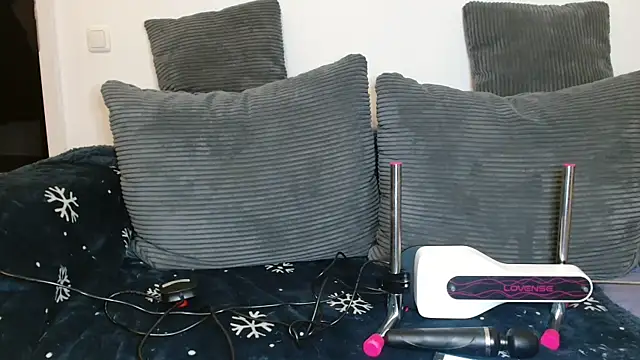 Jasmin-White online show from January 7, 2026, 4:53 pm