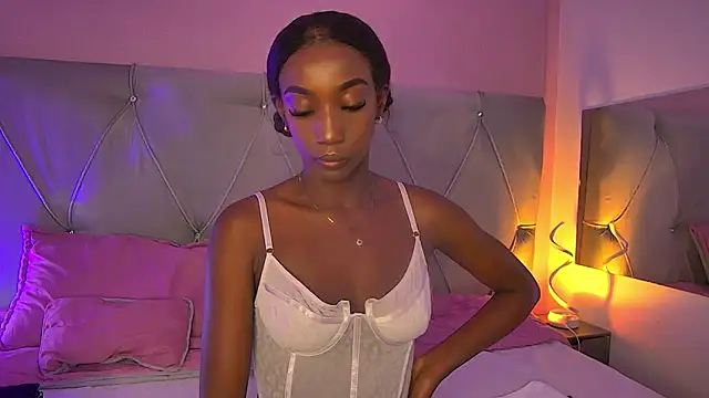 FiorelaLenin online show from March 16, 2026, 6:23 pm