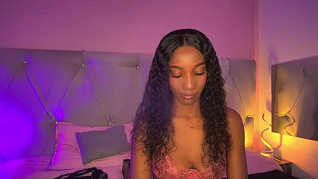 FiorelaLenin online show from April 3, 2026, 12:36 pm