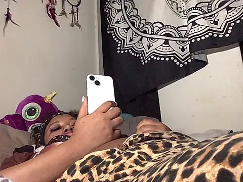 Snapshot of Sexy_ebony_BunNey chatting on February 4, 2026, 10:32 am Sexy ebony BunNey online show from February 4, 2026, 10:32 am