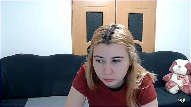 Snapshot of VioletaFlower7 chatting on March 4, 2025, 8:46 am VioletaFlower7 online show from March 4, 2025, 8:46 am