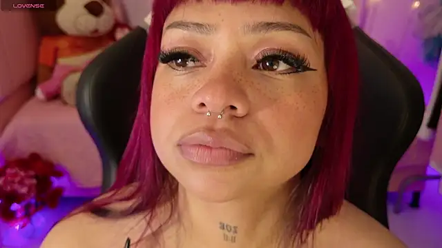 zoesullivan online show from April 10, 2026, 9:47 am