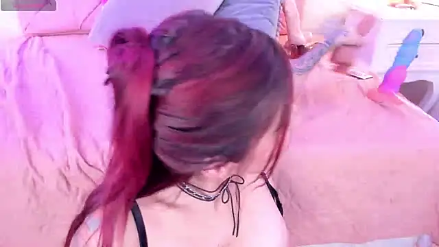 Ginger Violetta  online show from March 18, 2025, 10:37 pm