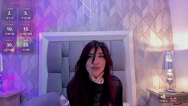 Ginger Violetta  online show from June 20, 2026, 7:49 pm