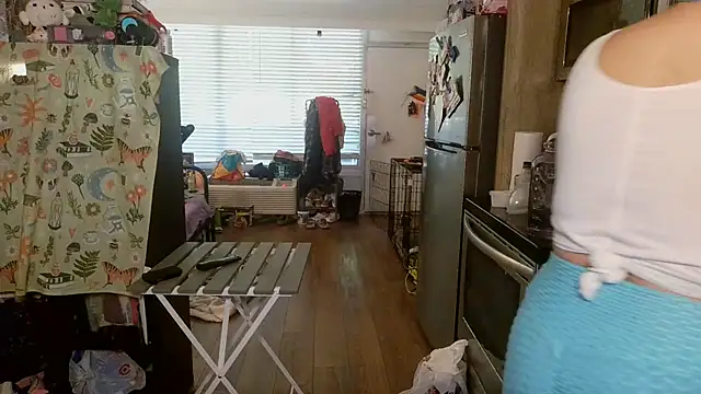 Snapshot of mochi_rainbow chatting on March 19, 2025, 5:06 pm mochi rainbow online show from March 19, 2025, 5:06 pm