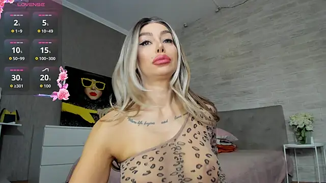 Alessa Burns online show from September 15, 2025, 6:35 am