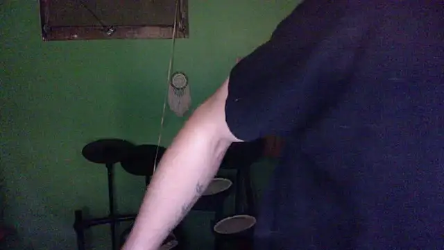 Snapshot of savage_daddyy chatting on February 3, 2025, 9:41 am savage daddyy online show from February 3, 2025, 9:41 am