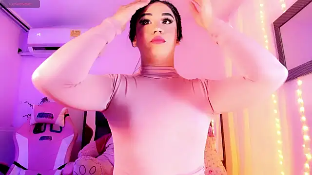 ShantalGirs online show from September 28, 2025, 12:10 pm