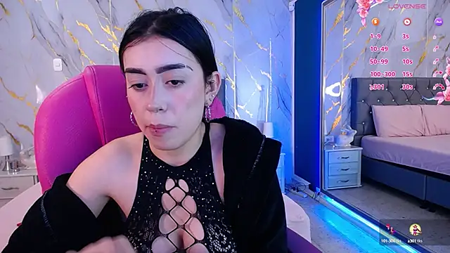 Julieta De Los Angeles online show from February 20, 2025, 9:44 am