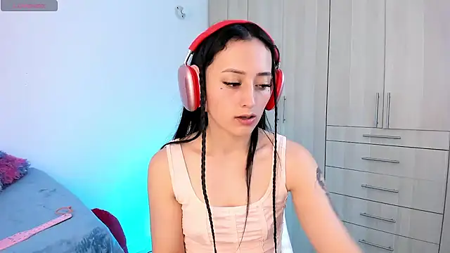 Snapshot of liaqueen610 chatting on December 13, 2024, 8:26 pm liaqueen610 online show from December 13, 2024, 8:26 pm