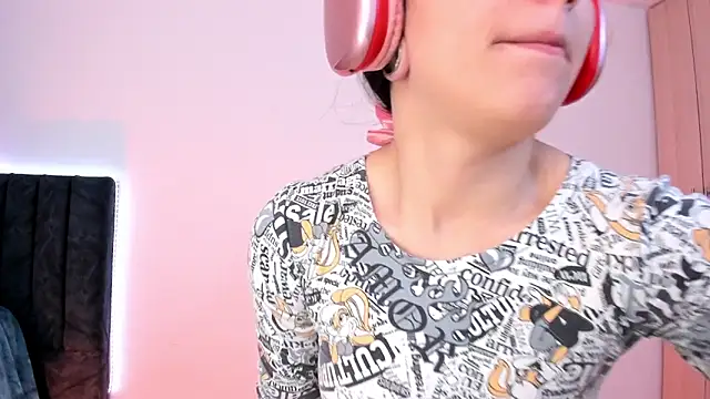 Snapshot of liaqueen610 chatting on January 18, 2025, 11:55 pm liaqueen610 online show from January 18, 2025, 11:55 pm