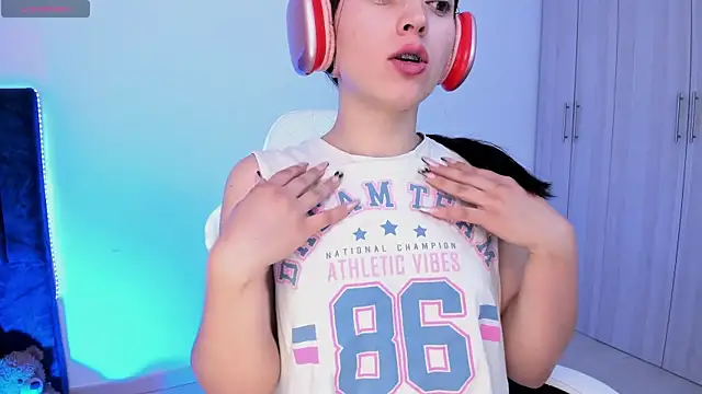 Snapshot of liaqueen610 chatting on February 5, 2025, 12:53 am liaqueen610 online show from February 5, 2025, 12:53 am