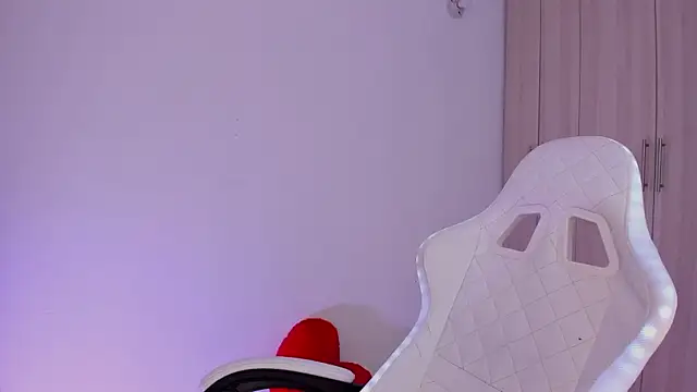 Snapshot of liaqueen610 chatting on February 6, 2025, 9:38 pm liaqueen610 online show from February 6, 2025, 9:38 pm