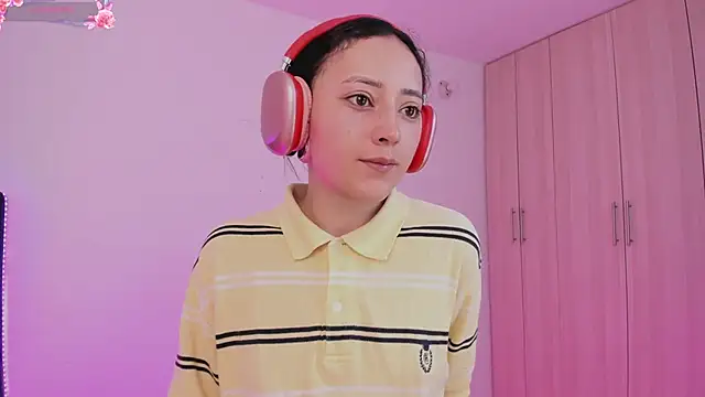 Snapshot of liaqueen610 chatting on February 8, 2025, 8:32 pm liaqueen610 online show from February 8, 2025, 8:32 pm