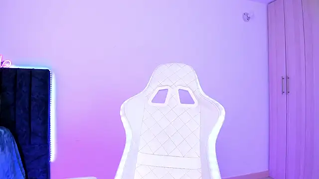 Snapshot of liaqueen610 chatting on February 26, 2025, 2:26 am liaqueen610 online show from February 26, 2025, 2:26 am