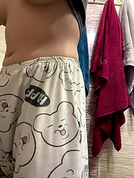 Romsticks online show from October 10, 2025, 7:29 am