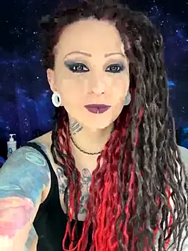 MartthaKatze online show from September 28, 2025, 3:17 pm