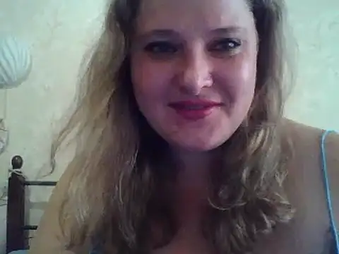 ParisMimi online show from September 9, 2025, 7:30 am