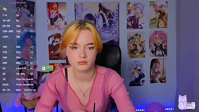 liana kisses online show from February 5, 2025, 2:26 pm